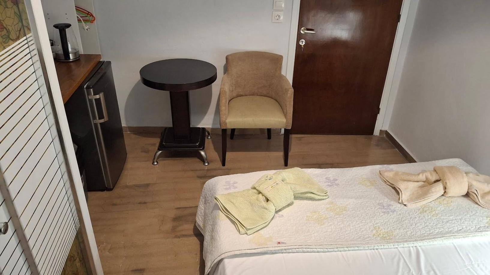 Nafpaktos Apartment And Studios In Port Chambre photo
