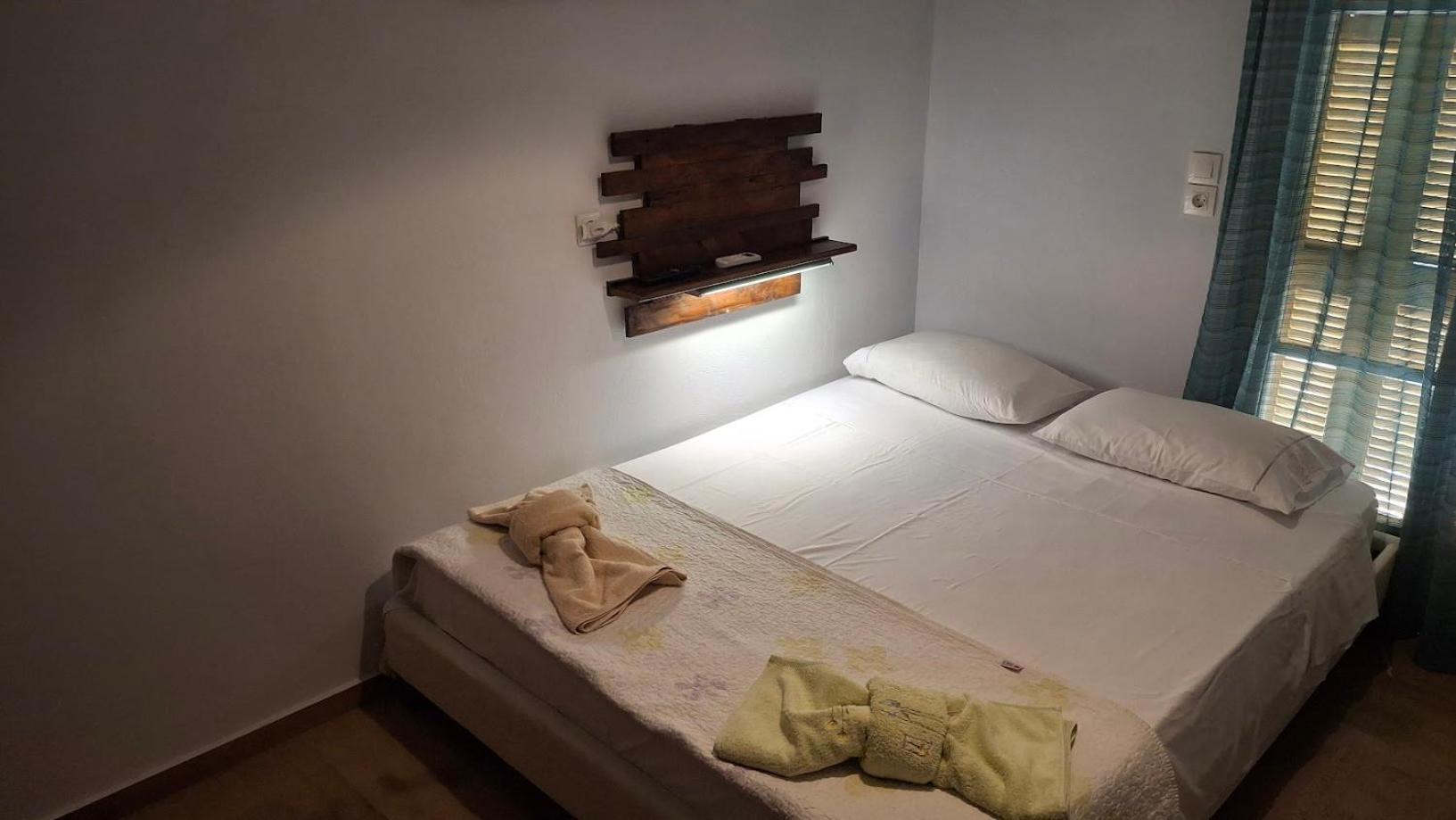 Nafpaktos Apartment And Studios In Port Chambre photo